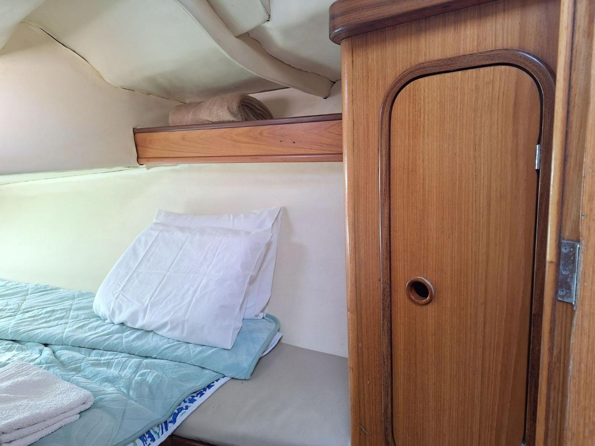 Be Local - Sleep Aboard The Santa Maria Sailing Boat In Lisbon Apartamento Exterior foto